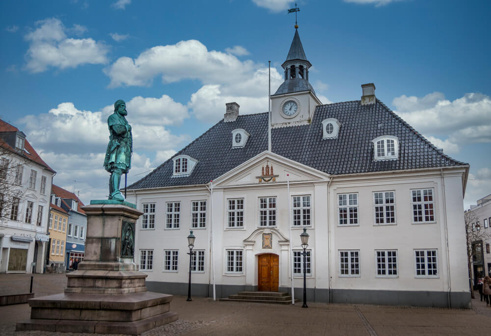 Rathaus von Sanders, Dänemark
