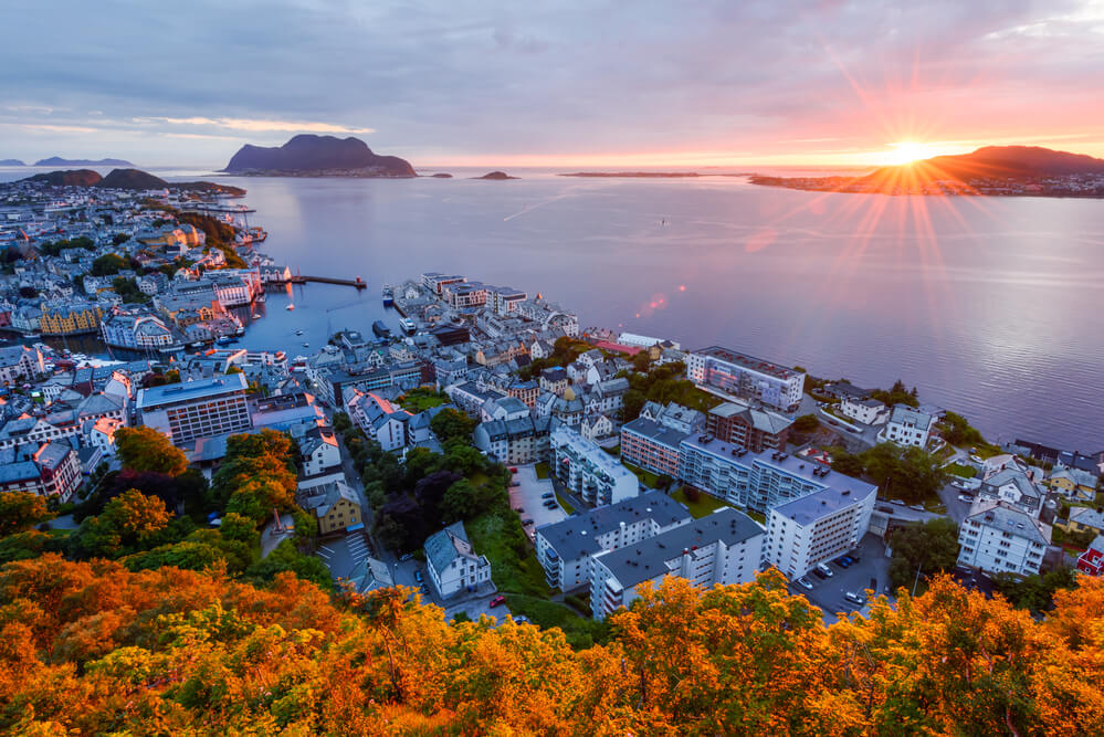 Stadtblick über Alesund, Norwegen