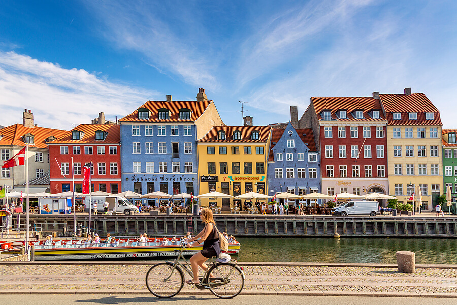 Mit dem Fahrrad durch Kopenhagen, Dänemark